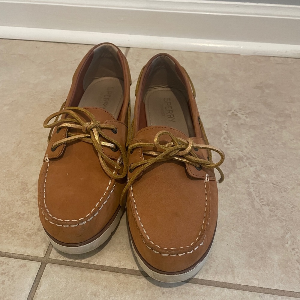 Sperry boat shoes